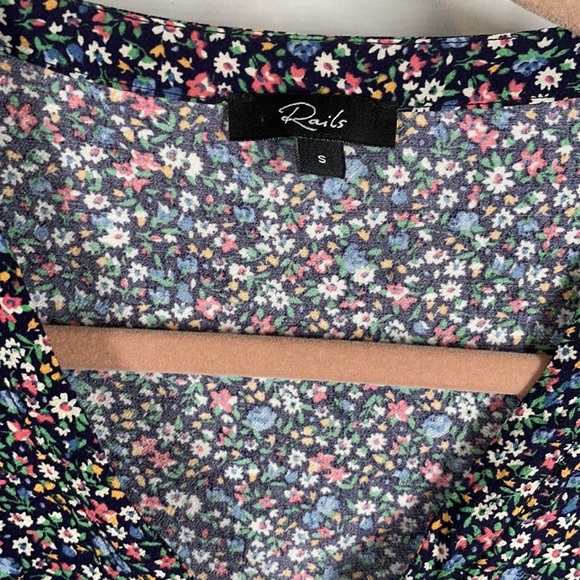 Rails Chloe romper freesia floral flutter sleeve small - Picture 4 of 6